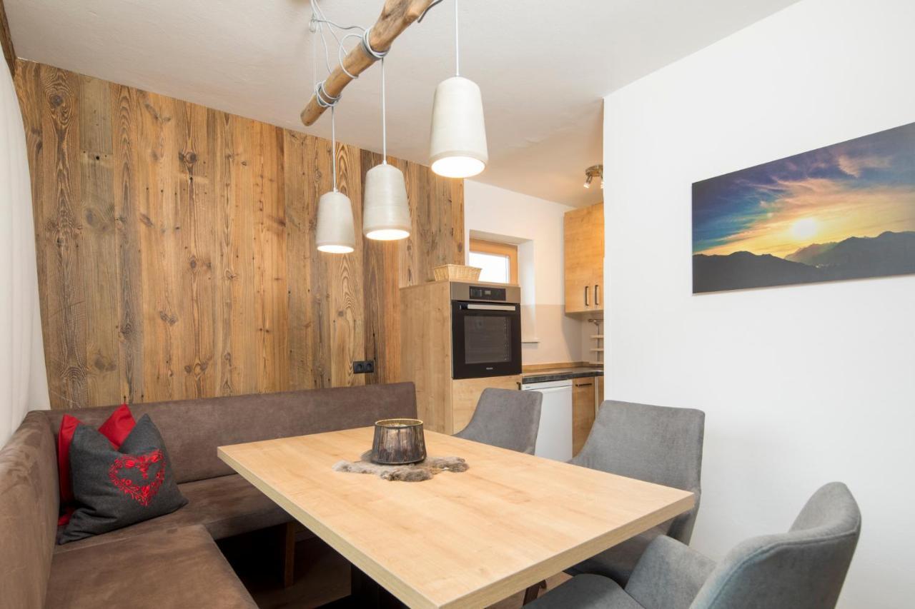 Angerer Alpine Suiten Und Familienappartements Tirol ライト・イム・アルプバッハタール エクステリア 写真